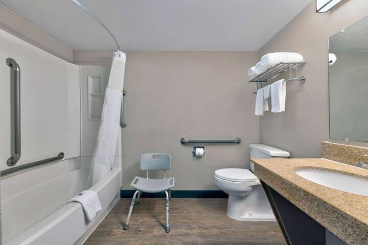 Bathroom amenities